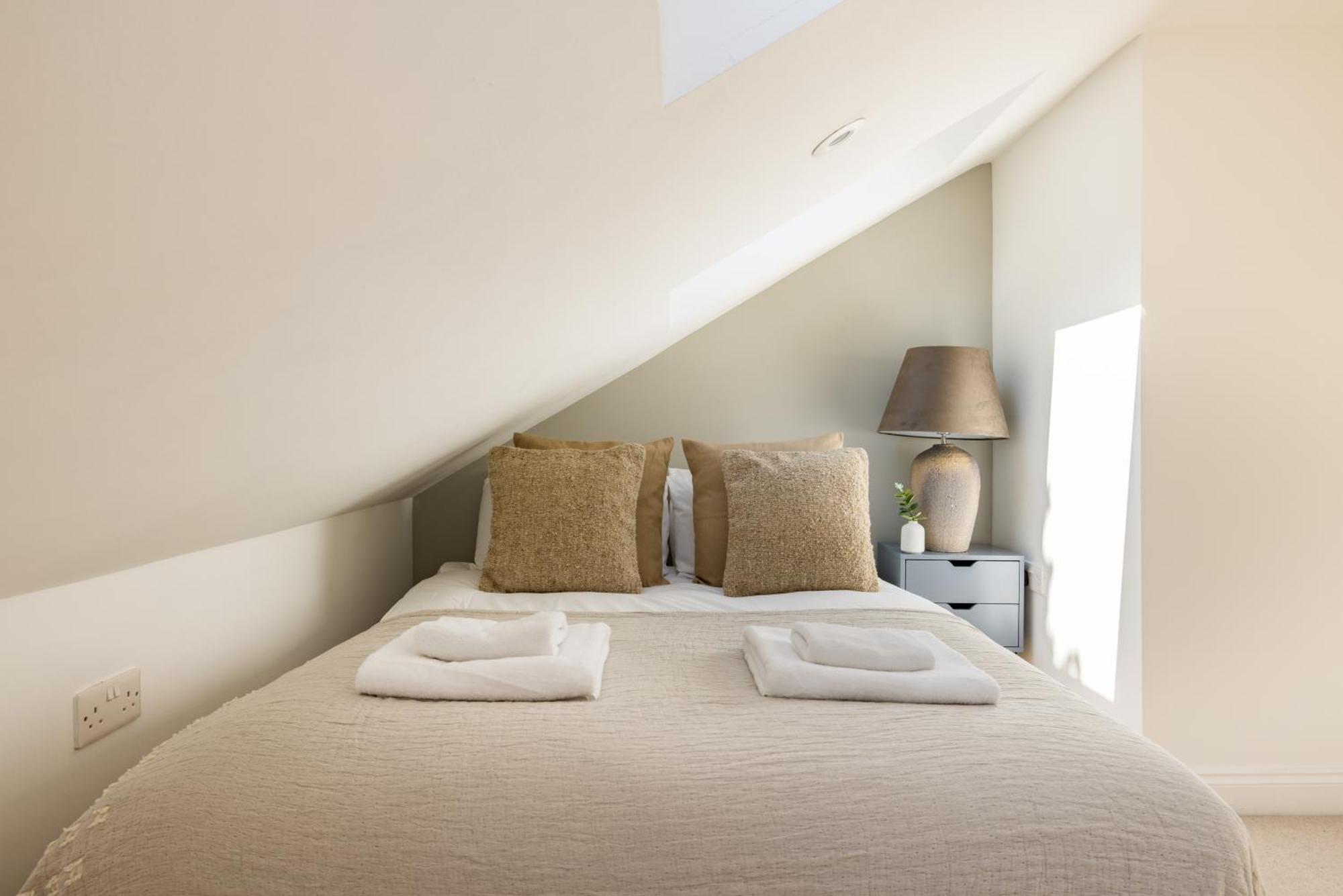 The Stratford Villa London Bagian luar foto