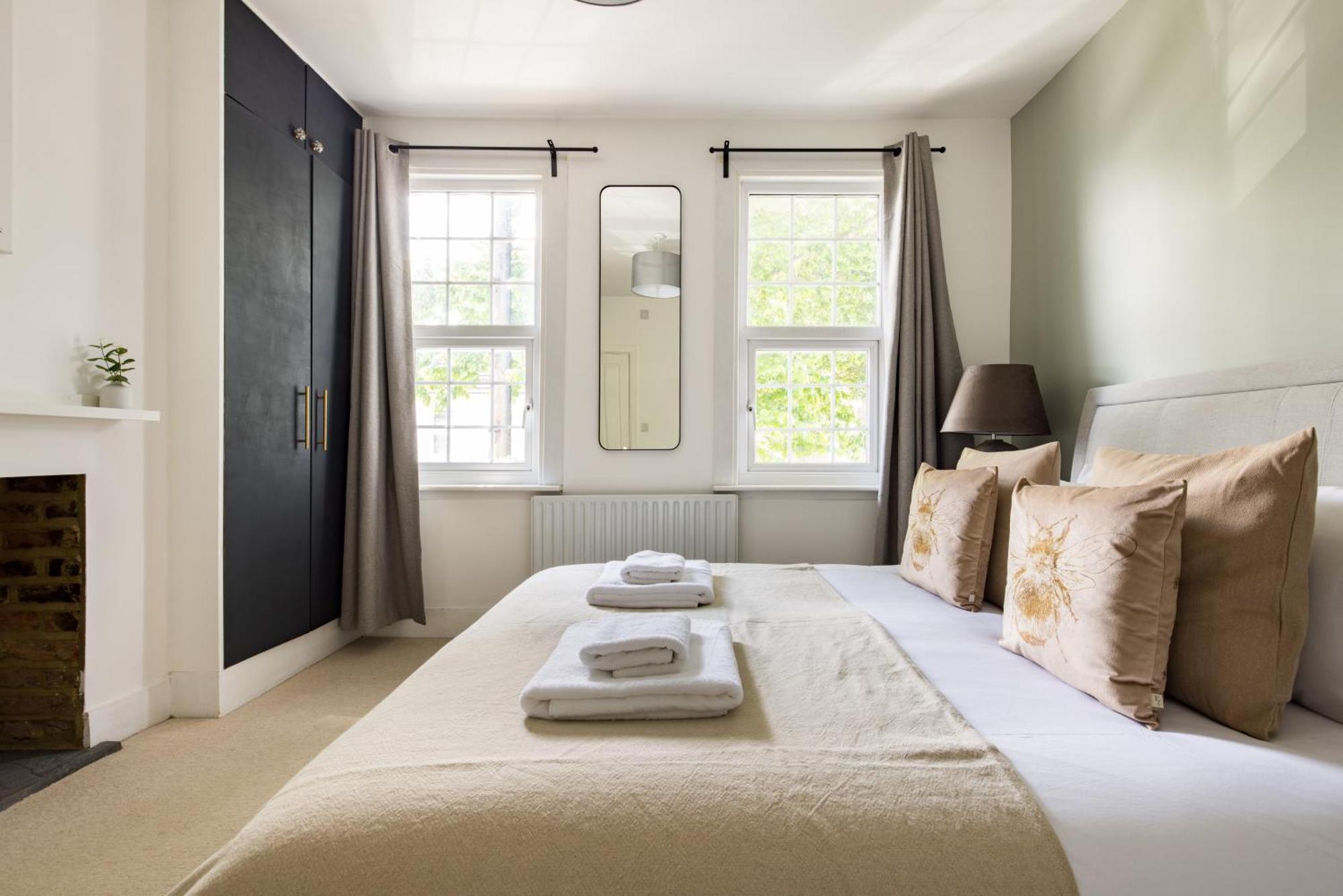 The Stratford Villa London Bagian luar foto